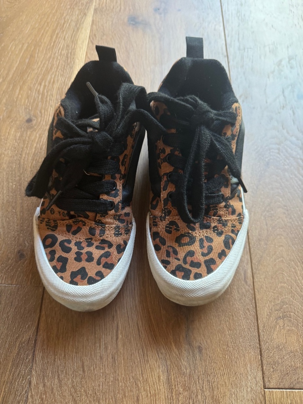 Kids leopard print vans